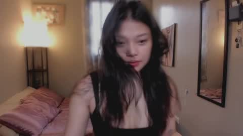Snapshot of _ann1e_ chatting on 05-22-26, 03:35 annie . online show from 05-22-26, 03:35