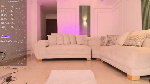 Ana online show from 04-18-26, 07:18