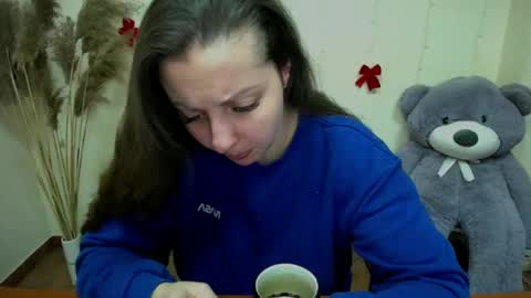 Snapshot of _annabelle_lee chatting on 01-06-25, 07:20 Anna online show from 01-06-25, 07:20