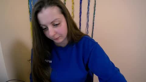 Snapshot of _annabelle_lee chatting on 01-08-25, 10:59 Anna online show from 01-08-25, 10:59