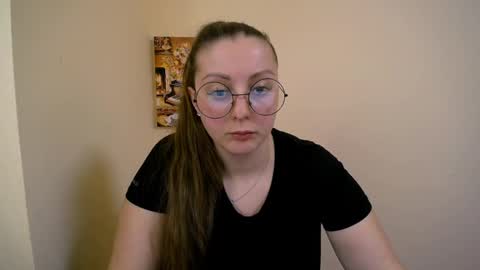 Snapshot of _annabelle_lee chatting on 01-28-25, 10:45 Anna online show from 01-28-25, 10:45