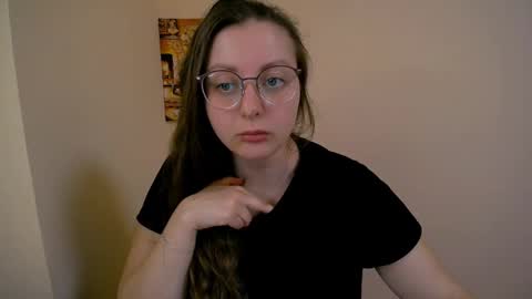 Snapshot of _annabelle_lee chatting on 03-10-25, 07:21 Anna online show from 03-10-25, 07:21