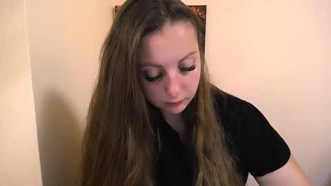 Snapshot of _annabelle_lee chatting on 09-10-25, 06:24 Anna online show from 09-10-25, 06:24