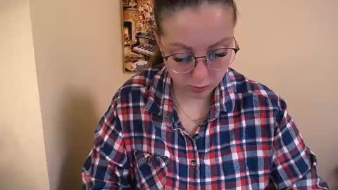 Snapshot of _annabelle_lee chatting on 09-30-25, 06:51 Anna online show from 09-30-25, 06:51