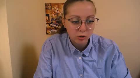 Snapshot of _annabelle_lee chatting on 10-03-25, 07:05 Anna online show from 10-03-25, 07:05