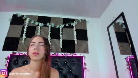 Annie Andrick online show from 04-20-26, 11:02