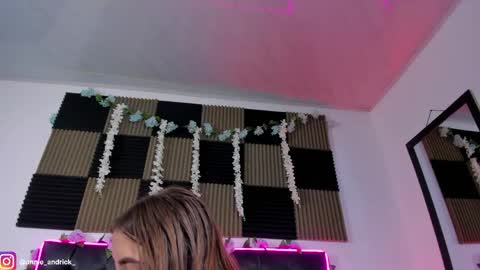 Annie Andrick online show from 06-07-26, 10:08
