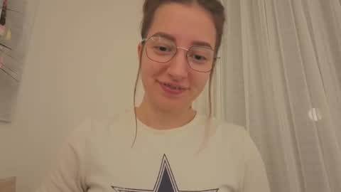 Snapshot of _annieone chatting on 11-16-25, 10:04 Anna online show from 11-16-25, 10:04