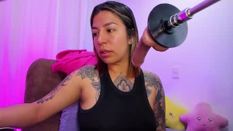 Snapshot of _antonella_dreams chatting on 09-16-25, 09:32 _antonella_dreams online show from 09-16-25, 09:32