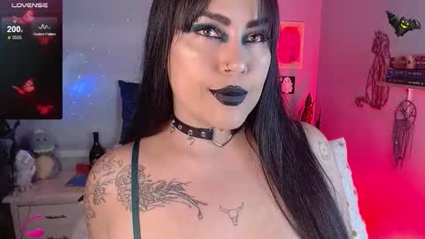 Snapshot of _any_ducan_ chatting on 02-04-26, 02:28 Angie online show from 02-04-26, 02:28