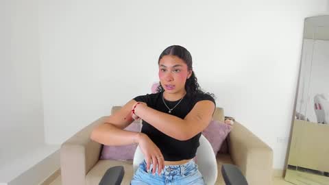    online show from 03-04-25, 01:06