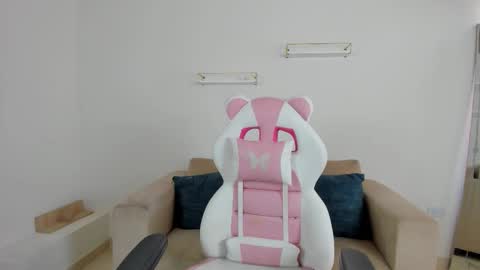    online show from 11-05-25, 12:27