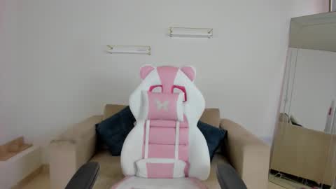    online show from 11-24-25, 12:27