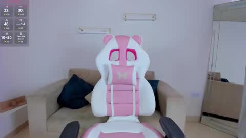    online show from 03-04-26, 12:11