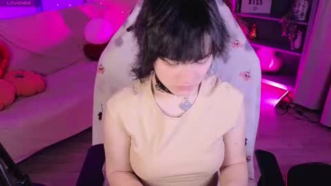Snapshot of _arlie_ chatting on 07-14-26, 12:44 Alice online show from 07-14-26, 12:44
