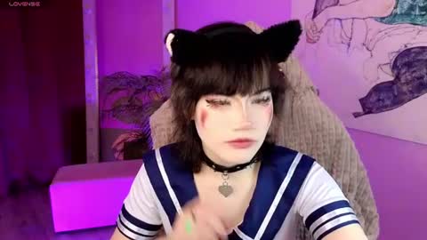 Snapshot of _arlie_ chatting on 07-28-26, 12:12 Alice online show from 07-28-26, 12:12