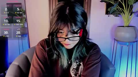   online show from 11-12-25, 12:27