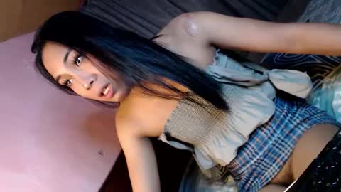 Snapshot of _asiancutie chatting on 01-12-25, 06:49 _asiancutie online show from 01-12-25, 06:49