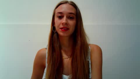 Snapshot of _aurora_sweet chatting on 09-20-25, 10:05 _aurora_sweet online show from 09-20-25, 10:05