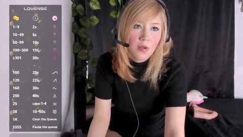 _avril_moore_ online show from 02-25-25, 03:42