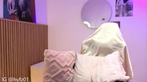 Snapshot of _azul17 chatting on 10-14-25, 01:50 hell y online show from 10-14-25, 01:50
