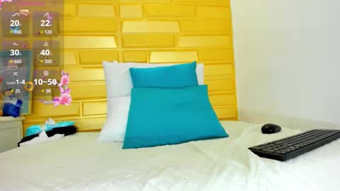 Snapshot of _becky__ chatting on 01-25-25, 10:18 Becky online show from 01-25-25, 10:18