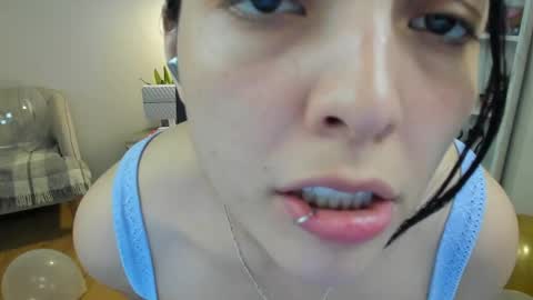 Snapshot of _bellaevans_ chatting on 05-18-26, 04:51 Bella Evans online show from 05-18-26, 04:51