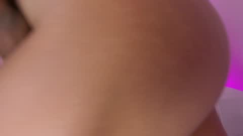 Snapshot of _bianca_18 chatting on 01-13-25, 05:44 Hi guys i am Bianca online show from 01-13-25, 05:44