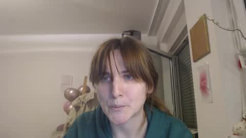 Snapshot of _biscotti_ chatting on 02-25-25, 07:36 _biscotti_ online show from 02-25-25, 07:36