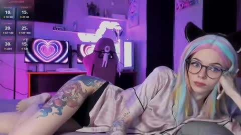 Olivia Subscribe to my Fansly -   online show from 10-23-25, 01:05