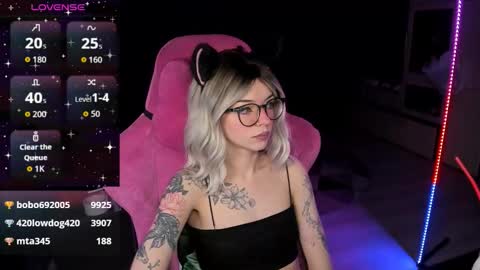 Olivia Subscribe to my Fansly -   online show from 02-17-26, 12:29