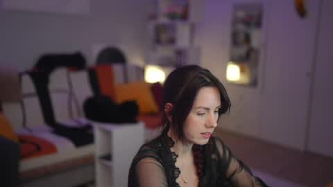 Lili online show from 04-20-26, 09:23