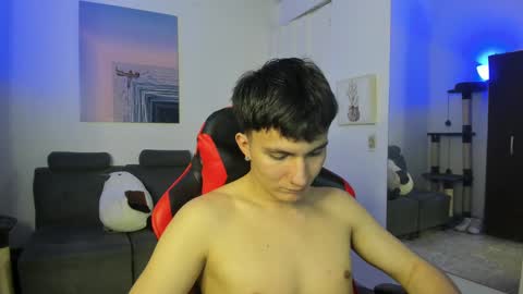 Snapshot of _blakee chatting on 01-19-25, 03:08 B L A K E online show from 01-19-25, 03:08