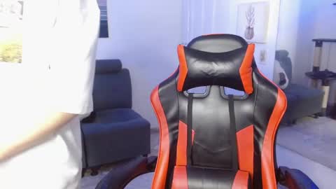 Snapshot of _blakee chatting on 02-26-25, 11:15 B L A K E online show from 02-26-25, 11:15