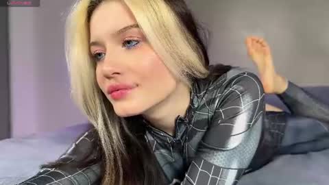 Snapshot of _blowjob_queen_ chatting on 07-16-26, 09:10 Hey were Vi and Alex VACATION FROM OCTOBER 31 TO NOVEMBER 12. AVAILABLE ON INST online show from 07-16-26, 09:10