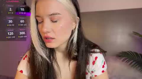 Snapshot of _blowjob_queen_ chatting on 07-28-26, 06:20 Hey were Vi and Alex VACATION FROM OCTOBER 31 TO NOVEMBER 12. AVAILABLE ON INST online show from 07-28-26, 06:20