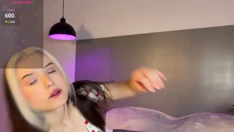 Snapshot of _blowjob_queen_ chatting on 07-28-26, 08:01 Hey were Vi and Alex VACATION FROM OCTOBER 31 TO NOVEMBER 12. AVAILABLE ON INST online show from 07-28-26, 08:01