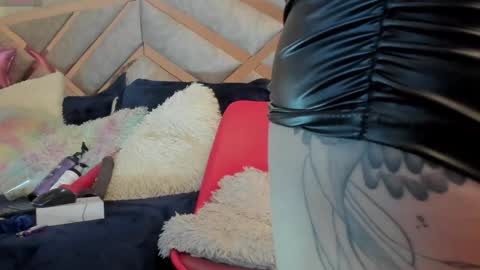 Snapshot of _brendamichel_ chatting on 02-05-25, 07:31 Brenda online show from 02-05-25, 07:31