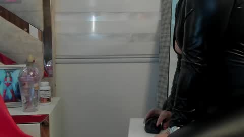 Snapshot of _brendamichel_ chatting on 02-06-25, 12:48 Brenda online show from 02-06-25, 12:48