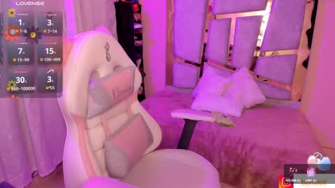 Snapshot of _briigite chatting on 09-23-25, 07:11 Angie Independent model online show from 09-23-25, 07:11