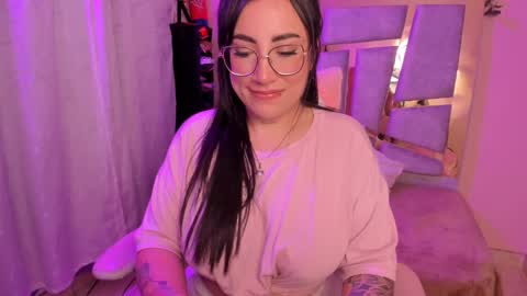 Snapshot of _briigite chatting on 09-30-25, 11:26 Angie Independent model online show from 09-30-25, 11:26