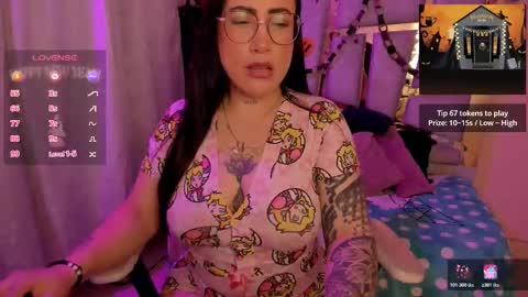 Snapshot of _briigite chatting on 10-31-25, 09:21 Angie Independent model online show from 10-31-25, 09:21