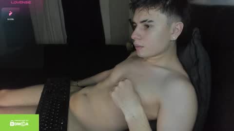 FELIPE CAMACHO    dont forget to support me with a little hand up online show from 09-11-25, 09:09