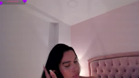 cailyn  online show from 10-16-25, 08:43
