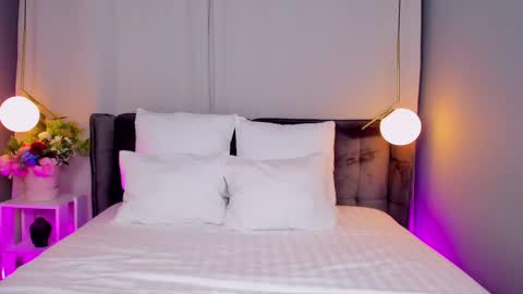 _carlawhite_ online show from 02-18-25, 05:09