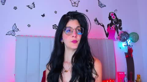 Carolina  online show from 04-19-26, 09:17