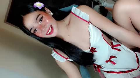Kate flores online show from 05-31-26, 04:03