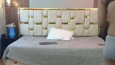 Caroline online show from 04-02-26, 10:46