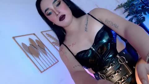 Caroline online show from 10-14-25, 06:03