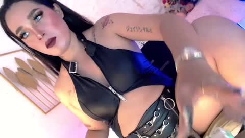 Caroline online show from 02-07-26, 06:28